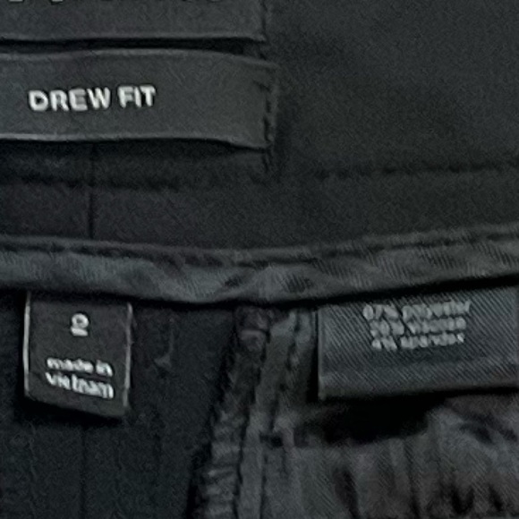 The Limited Drew Fit Low Rise Bermuda Shorts Black Cuffed Size 2 Stretch Pockets - Picture 8 of 12